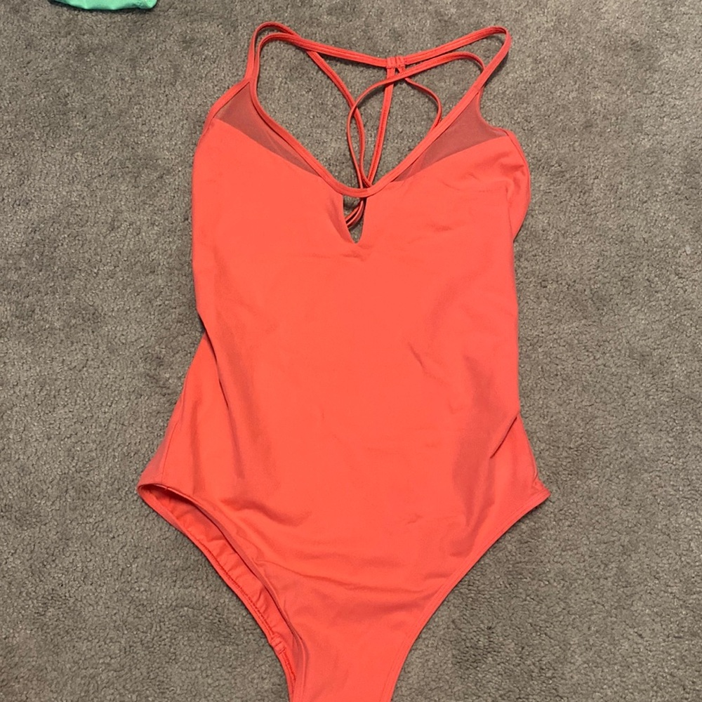 Lululemon pink one piece bathing suit size 4
